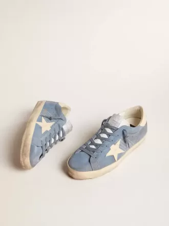 Super-Star i ljusblå mocka med beige läderstjärna och hälflik