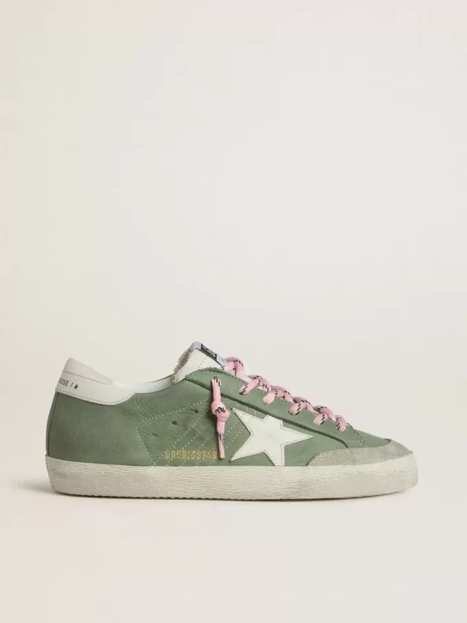 Super-Star LTD för damer i grönt nubuck med vit läderstjärna och hälflik Super-Star LTD för damer i grönt nubuck med vit läderstjärna och hälflik