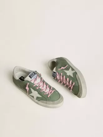 Super-Star LTD för damer i grönt nubuck med vit läderstjärna och hälflik
