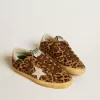 Super-Star LTD för damer i leopardmönstrat ponnyläder med läderstjärna och hälflik Super-Star LTD för damer i leopardmönstrat ponnyläder med läderstjärna och hälflik