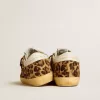 Super-Star LTD för damer i leopardmönstrat ponnyläder med läderstjärna och hälflik Super-Star LTD för damer i leopardmönstrat ponnyläder med läderstjärna och hälflik