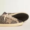 Super-Star LTD i grå nubuck med Swarovski-pärlor och stjärna i mocka Super-Star LTD i grå nubuck med Swarovski-pärlor och stjärna i mocka