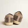 Super-Star LTD i grå nubuck med Swarovski-pärlor och stjärna i mocka Super-Star LTD i grå nubuck med Swarovski-pärlor och stjärna i mocka
