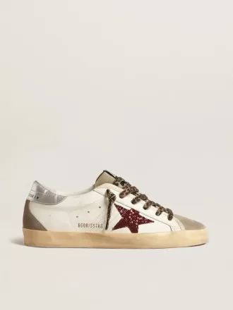 Super-Star med burgundy glitterstjärna och silverfärgad hälflik
