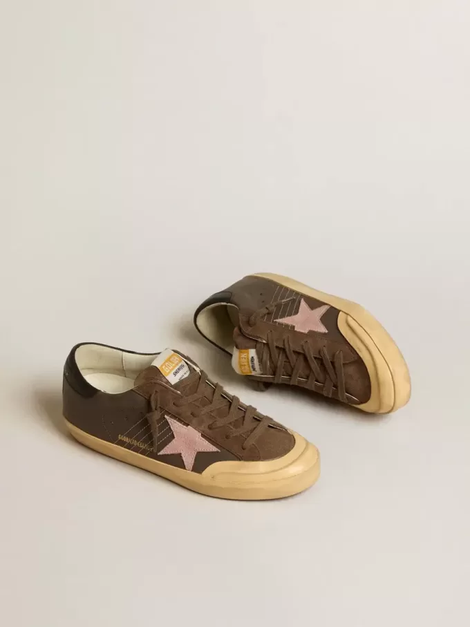 Super-Star Penstar LTD för damer i brunt läder med rosa mockastjärna Super-Star Penstar LTD för damer i brunt läder med rosa mockastjärna