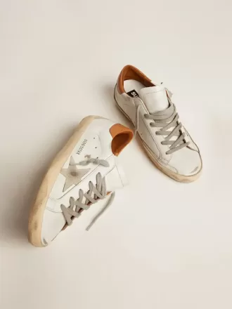 Super-Star-sneakers för damer med stjärna i mocka och brun hälflik