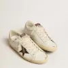 Super-Star-sneakers för herr med brun mockastjärna och rosa hälflik Super-Star-sneakers för herr med brun mockastjärna och rosa hälflik