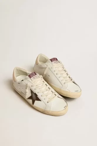 Super-Star-sneakers för herr med brun mockastjärna och rosa hälflik