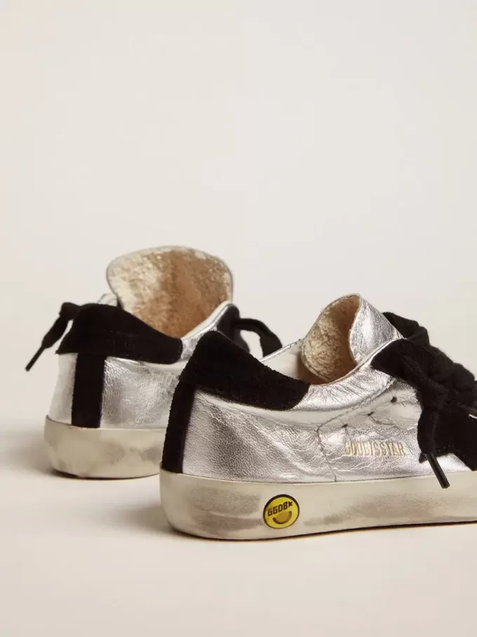 Super-Star sneakers i silverläder med insatser i mocka