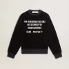 Svart sweatshirt med rund hals och broderad text Svart sweatshirt med rund hals och broderad text