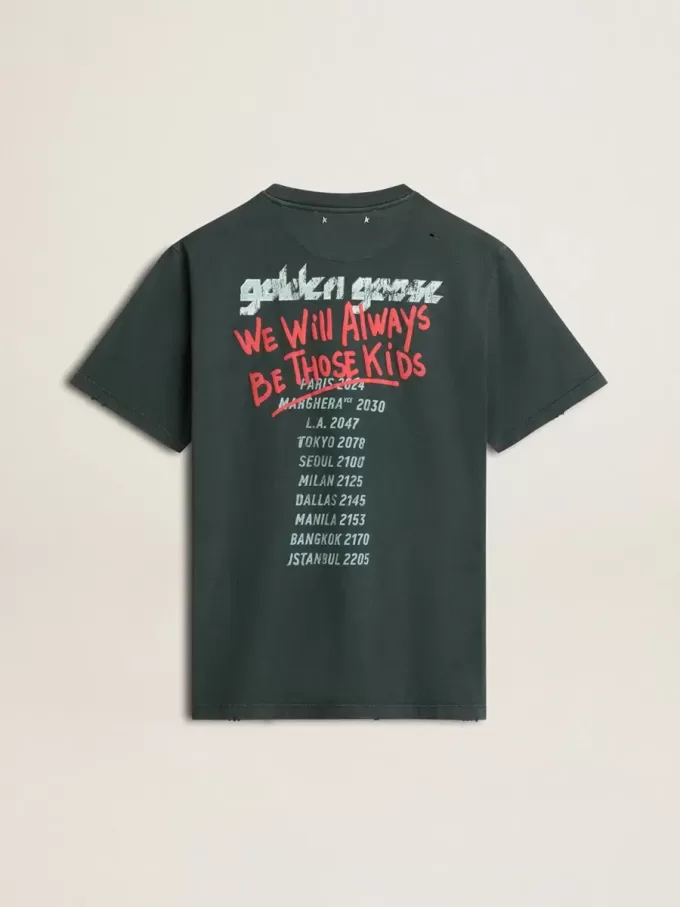 Svart T-shirt med flerfärgat tryck Svart T-shirt med flerfärgat tryck