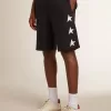 Svarta bermuda-shorts för herr med vita stjärnor Svarta bermuda-shorts för herr med vita stjärnor