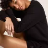 Svarta damshorts med ton-i-ton-stjärna