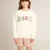 Sweatshirt i åldrat vitt med flerfärgad Golden-text på framsidan Sweatshirt i åldrat vitt med flerfärgad Golden-text på framsidan