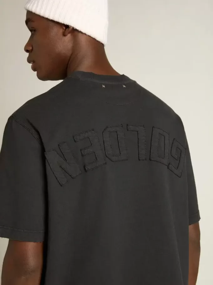 T-shirt i tvättad svart med omvänd logotyp på baksidan – Jersey Capsule T-shirt i tvättad svart med omvänd logotyp på baksidan – Jersey Capsule