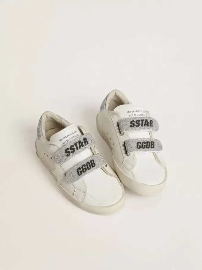 Teen Old School i vitt läder med silverfärgad Swarovski-kristall på hälfliken och remmarna Teen Old School i vitt läder med silverfärgad Swarovski-kristall på hälfliken och remmarna