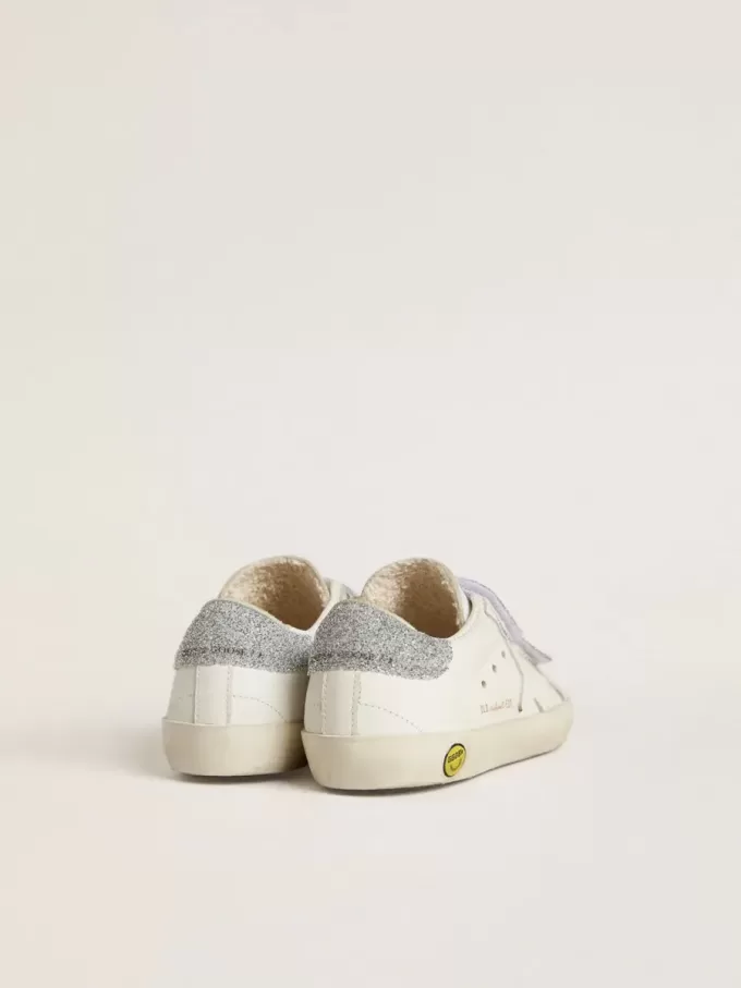 Teen Old School i vitt läder med silverfärgad Swarovski-kristall på hälfliken och remmarna Teen Old School i vitt läder med silverfärgad Swarovski-kristall på hälfliken och remmarna