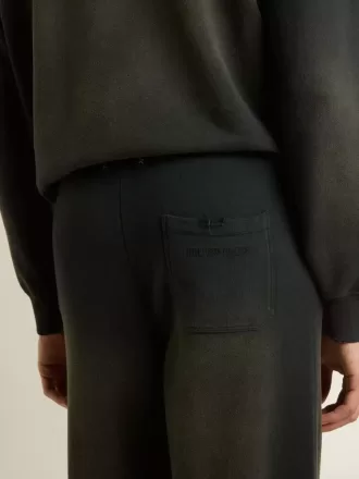 Unisex joggingbyxor i tvättad svart