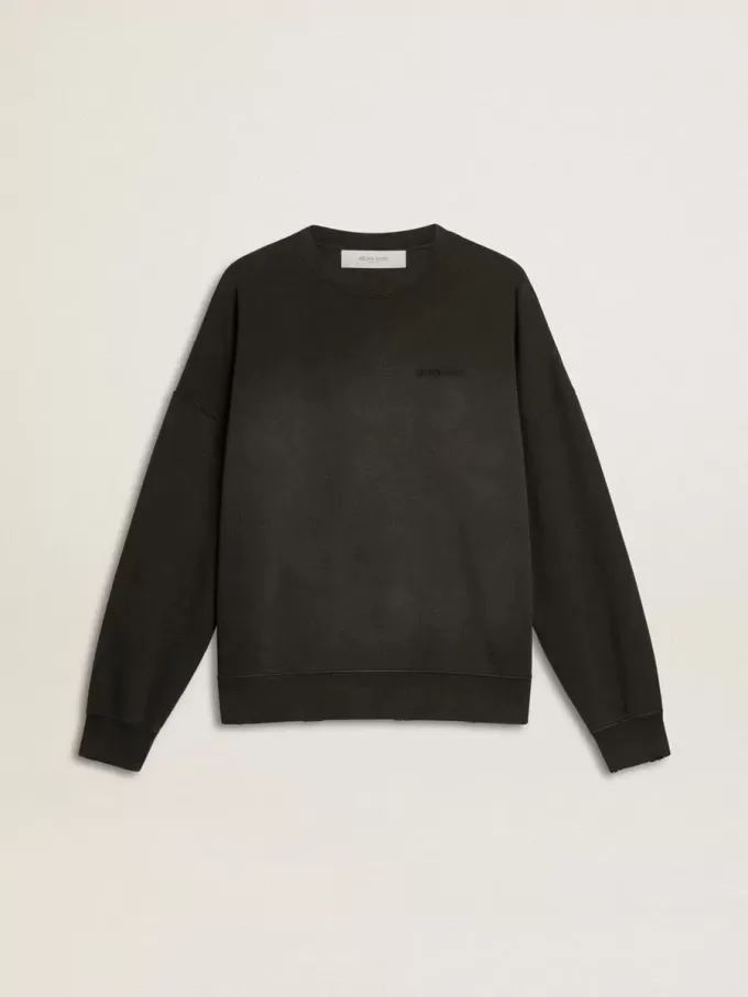 Unisex-tröja i sliten svart bomull med broderad logotyp Unisex-tröja i sliten svart bomull med broderad logotyp