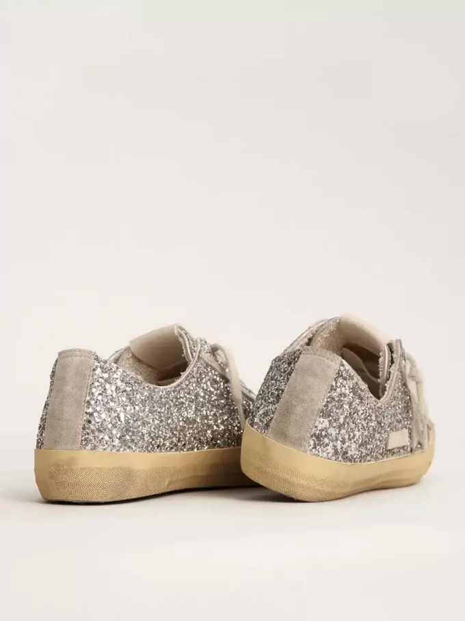 V-Star LTD för damer i silverglitter med isgrå mockastjärna V-Star LTD för damer i silverglitter med isgrå mockastjärna