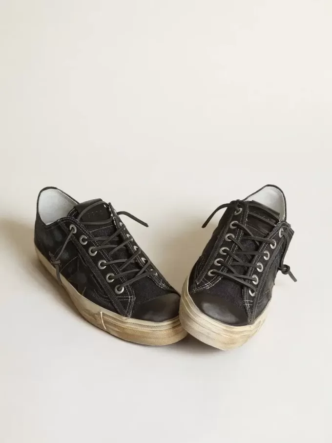 V-Star sneakers i midnattsblå denim med svart läderstjärna och tå V-Star sneakers i midnattsblå denim med svart läderstjärna och tå
