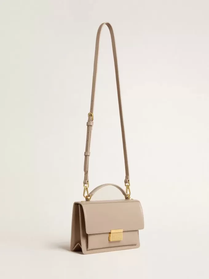 Venezia-väska i beige läder med gulddetaljer