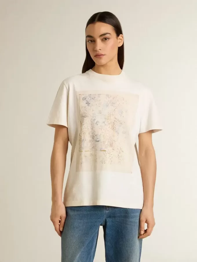 Vit dam-T-shirt med blommönster Vit dam-T-shirt med blommönster