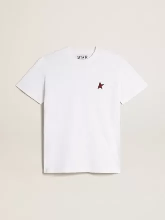 Vit dam-T-shirt med vinröd stjärna på framsidan