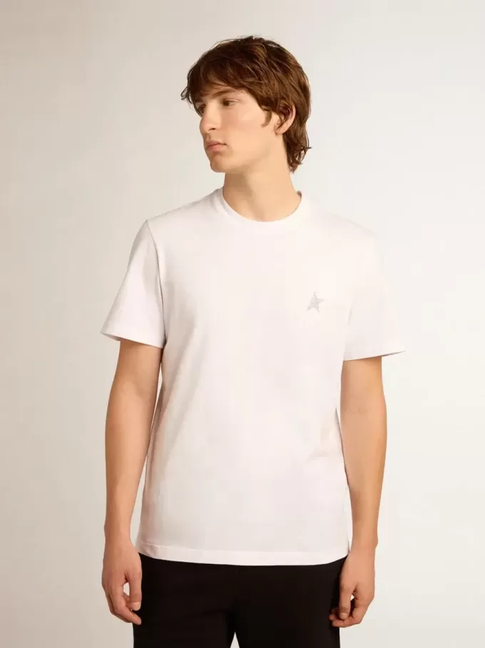 Vit T-shirt för herr med silverglittrande stjärna på framsidan Vit T-shirt för herr med silverglittrande stjärna på framsidan