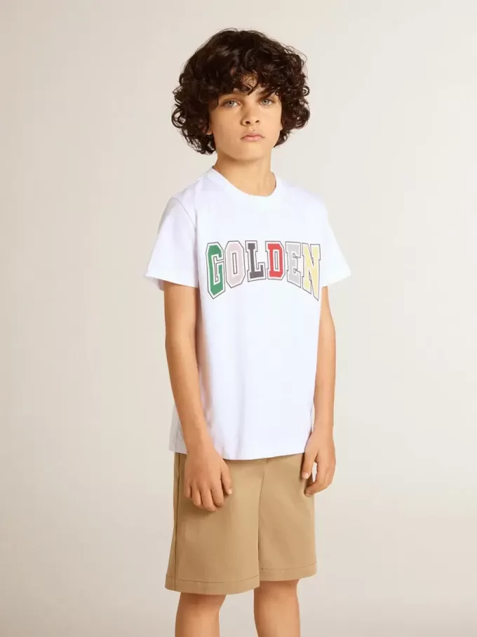 Vit T-shirt för pojkar med flerfärgat guldtryck Vit T-shirt för pojkar med flerfärgat guldtryck