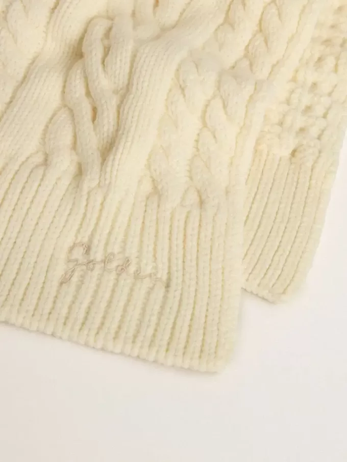 Vit ullhalsduk med broderi Vit ullhalsduk med broderi