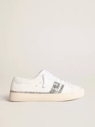 Yatay Model 1B hållbara sneakers med vit biobaserad ovandel och silverfärgat återvunnet glitter Y Yatay Model 1B hållbara sneakers med vit biobaserad ovandel och silverfärgat återvunnet glitter Y