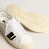 Yatay Model 1B hållbara sneakers med vit biobaserad ovandel och svart Y
