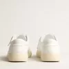 Yatay Model 1B hållbara sneakers med vit biobaserad ovandel och vit Y