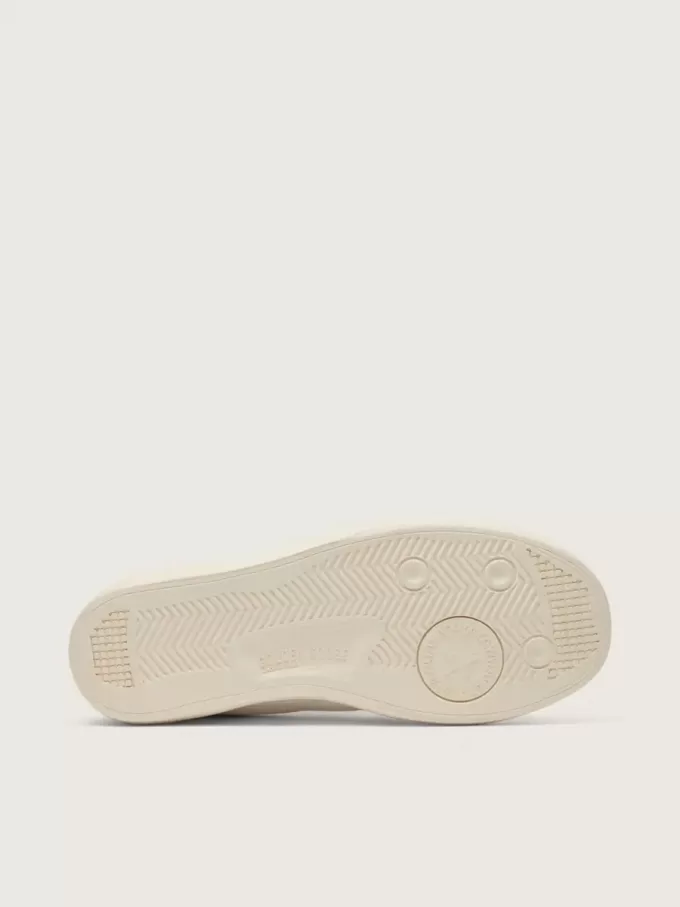 Yatay Model 1B hållbara sneakers med vit biobaserad ovandel och vit Y