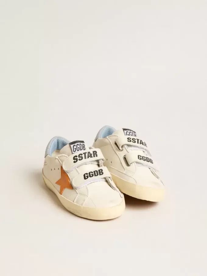 Young Old School i läder med orange stjärna och babyblå hälflik Young Old School i läder med orange stjärna och babyblå hälflik